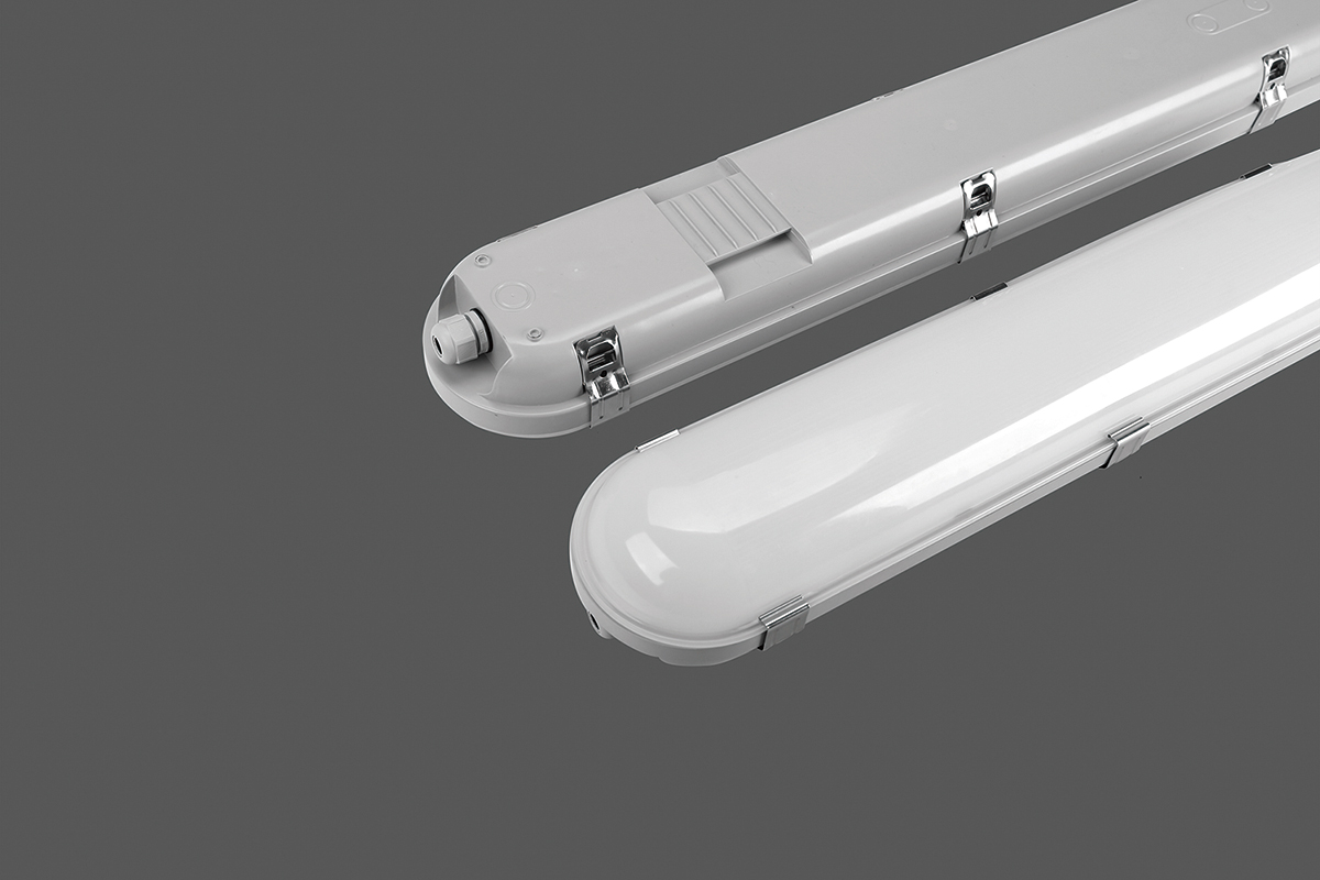 Triproof light